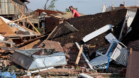 Photos Of Missouri Tornado Jefferson City Damage ‘extensive The New