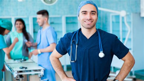 Male Nurse Salary Do Men Earn More Than Women Rns Incredible Health
