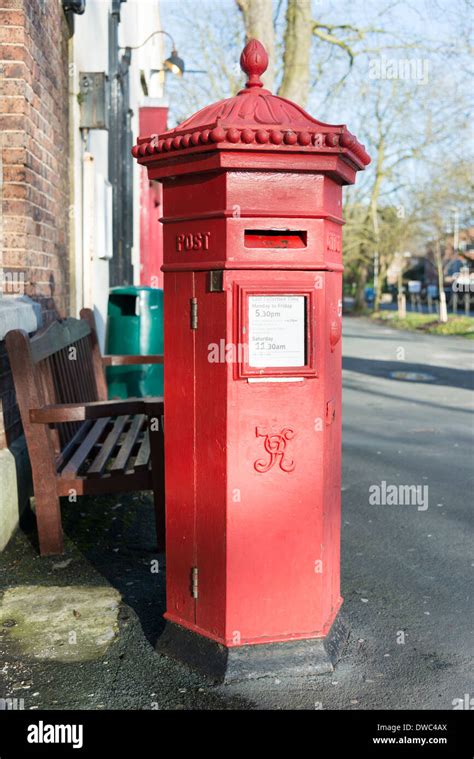 A Old Red Victorian Post Box In Dorchester Dorset Uk Stock Photo Alamy