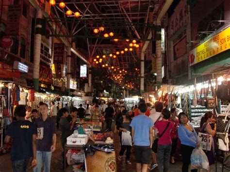 The kuala lumpur market had gone silent for almost 5 months until the government decided to start lifting the lockdown with safety measures. Night Market (Kuala Lumpur, Malaysia): Address, Attraction ...