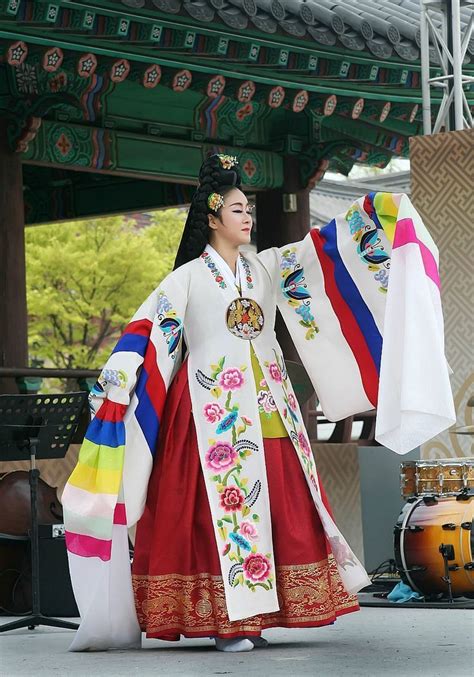 Korean Dance Taepyeongmu 한국 의상 한국 스타일 전통 드레스