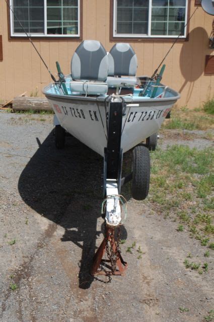 14 Ft Aluminum Fishing Boat With Trailer And Johnson Outboard Delhi
