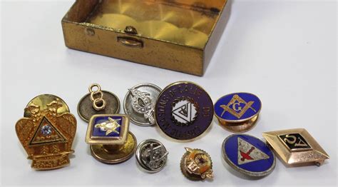 Lot Usa Freemason Pins Some With Gold Elements 10 Items In Brass