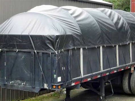 Choosing The Right Trucking Tarp For Your Truck