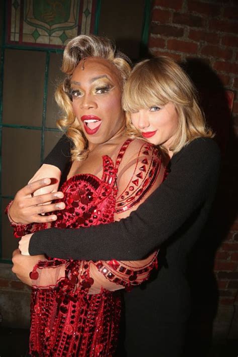 Taylor Swift Backstage At Kinky Boots On Broadway