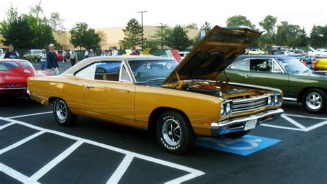 1969 Plymouth Road Runner In Bahama Yellow With Images Classic Cars