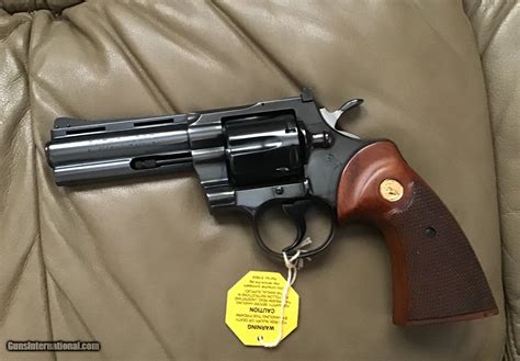Colt Python 357 Magnum 4 Blue Mfg 1969 As New Condcomes With