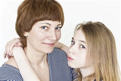 Mother Daughter Lesbian Kiss Telegraph