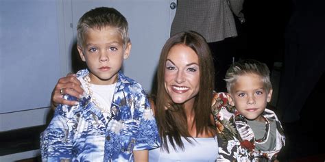 Cole Sprouse S Mom Melanie Wright Reportedly Sent Him Into Acting