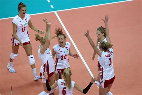 Reprezentacja polski kobiet rozpoczyna walkę na mistrzostwach europy. Liga Narodów: Polska - Tajlandia. Siatkówka NA ŻYWO ...