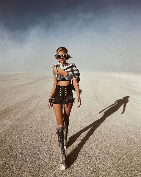 best outfits of burning man 2019 fashion inspiration and discovery burning man outfits