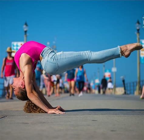 Wow Sofie Dossi Is Amazing Well I Can Do Something Else In Another Way Amazing Gymnastics