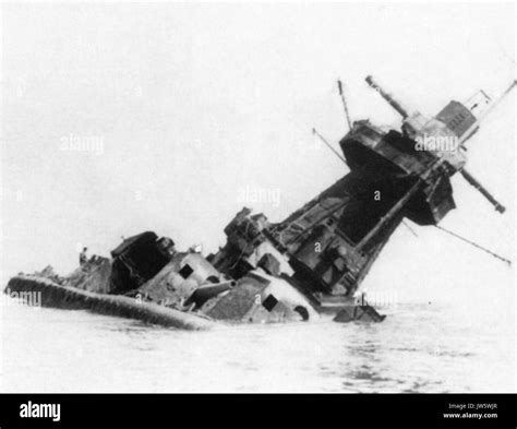 The Wreck Of The Admiral Graf Spee 4 Stock Photo Alamy