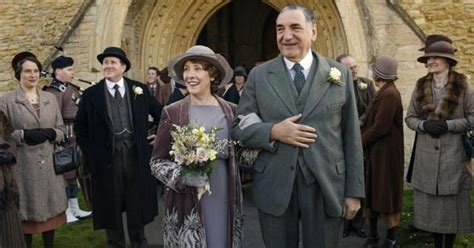 The series follows the lives of the crawleys, the aristocratic. Downton Abbey : le film bientôt en tournage ? | Premiere.fr