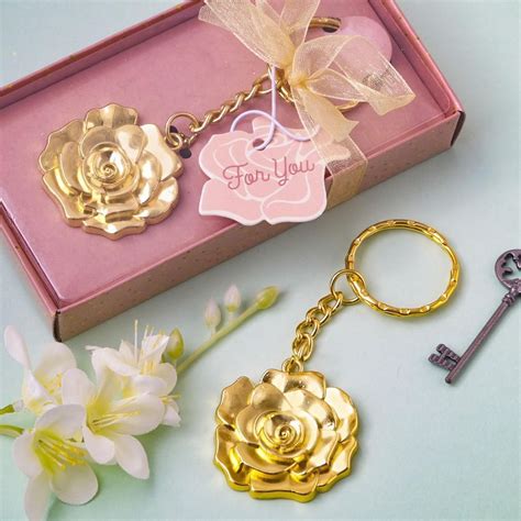Gold Rose Keychain Favor In 2021 Etsy Wedding Favors Keychain