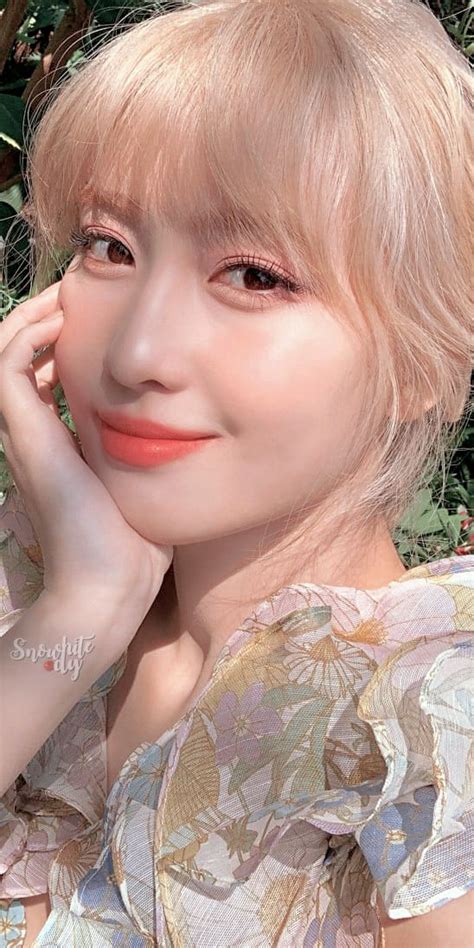 Wallpaper Momo Hirai Twice In 2020 Hirai Momo Momo I Love Girls