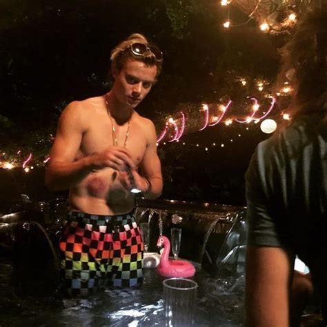 Outer Banks Jj Cz Auf Instagram „behind The Scenes Hot Tub 🛀 Rudeth