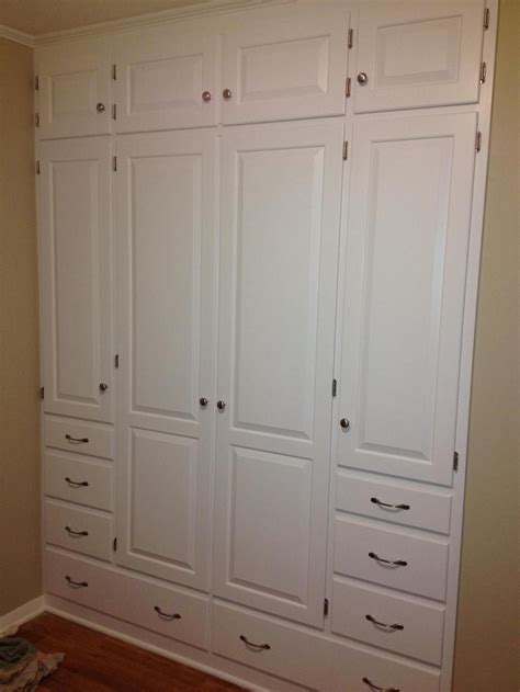 Bedroom Storage Cabinets With Doors Design Ideas