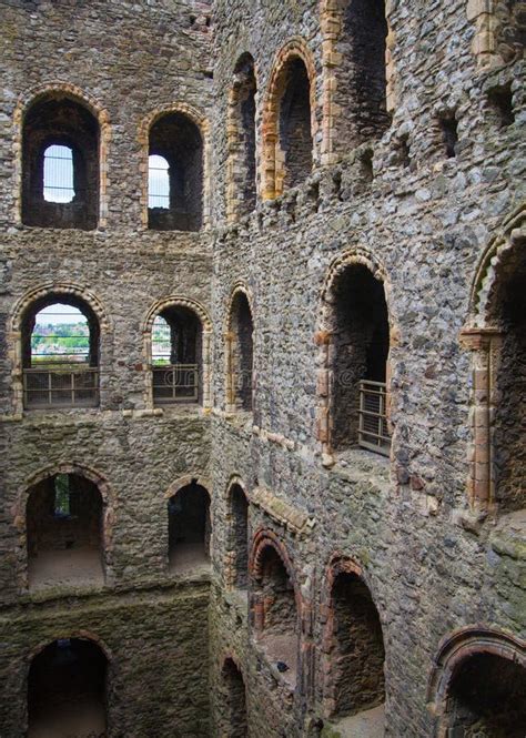 Ruins Of Rochester Castle 12th Century Castle And Ruins Of