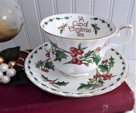 A Cup Of Christmas Tea Teacup Book Companion Holly Classic Holiday Bone China China Cups And
