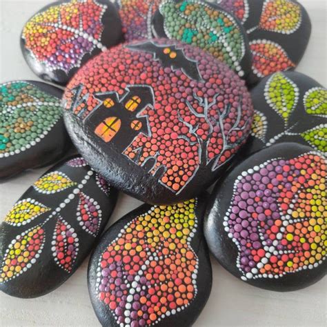 Set Of 4 Halloween Stones Dot Art Halloween Painted Rock Etsy In 2020