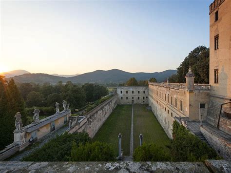 Il Castello Del Catajo Sui Colli Euganei Lovivo Tour Experience