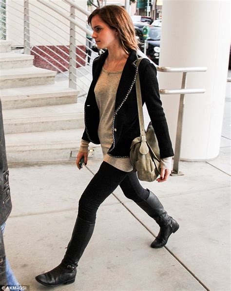 Emma Watson Heads To Lunch In A Chic Ensemble Daily Mail Online