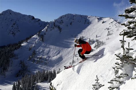Crystal Mountain Brings Big Ski Mountain Feel To Washington Cascades