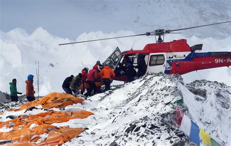 everest avalanche after nepal earthquake see photos from a survivor time