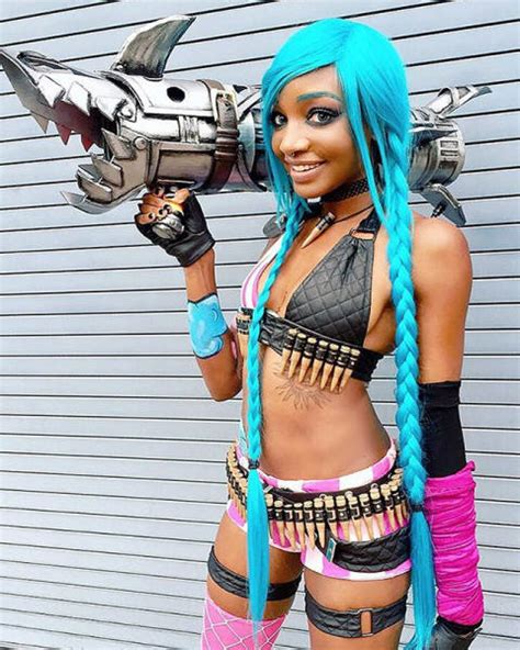 These Sexy Cosplay Girls Are Bringing Every Nerds Fantasy