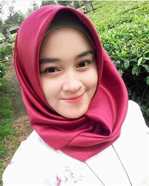 Dewi Selviana Hijab Sweet Girl Indonesia Best Hijabi