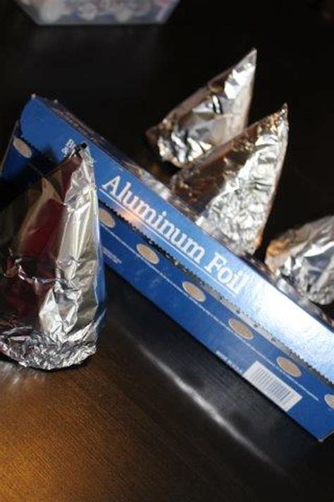 40 Genius Uses For Aluminum Foil