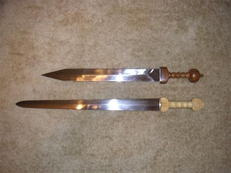 A Gladius Compared To A Spatha Gladius Pinterest Weapons And Knives