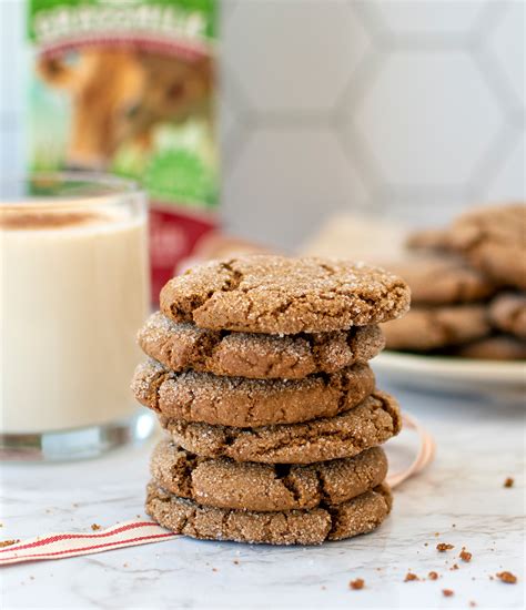 Ginger Molasses Cookies With Pumpkin Spice Milk