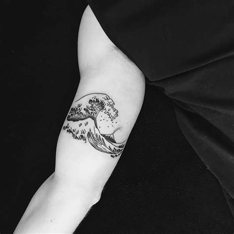 Kanagawa Waves Tattoo By Jack Slow Ink From Hokusai Waves Tattoo Arm