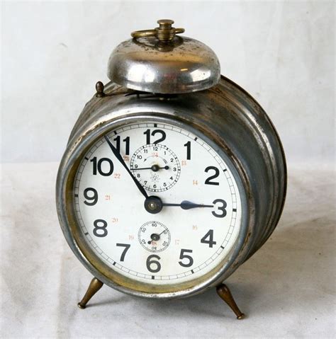 I had that alarm clock for a longgggg time. ANTIQUE VINTAGE 1920`s RARE GERMAN JUNGHANS ALARM CLOCK ...