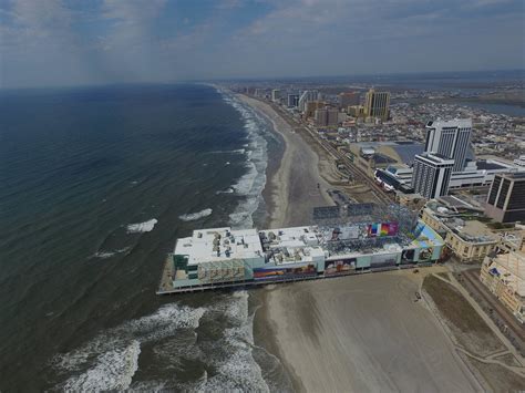 Strand Und Playground Shopping Mall In Atlantic City Drohnenfoto Usa