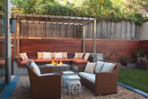 I hired home garden gardeners to make the yard look beautiful. Outdoor Escapes - Laguna Beach Magazine | Firebrand Media LLC
