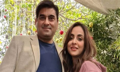 Nadia Khan Shows How She Spent First Roza With Husband