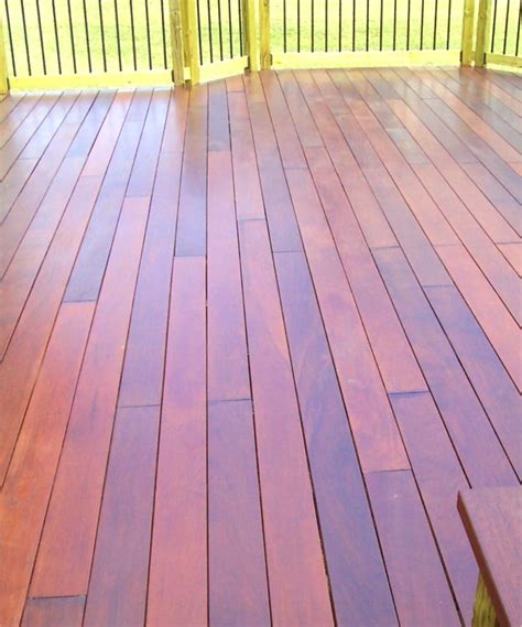 Does anyone make glossy stains that are appropriate for decks? can I properly give my deck a glossy look? (color, stain ...
