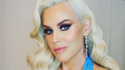 The Masked Singers Jenny Mccarthy Looks So Different As She Shares