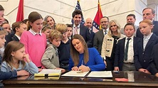 Sarah Huckabee Sanders, Arkansas governor, signs bill that restricts ...