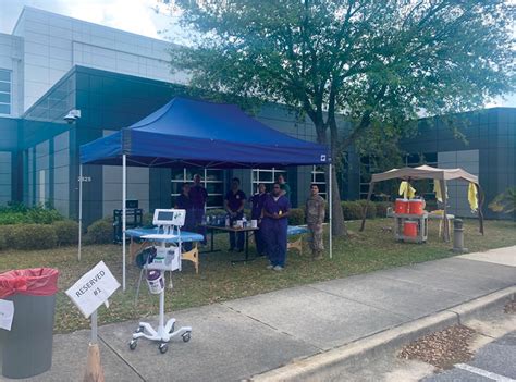 building an outdoor urgent care clinic during a pandemic one clinic s experience aafp