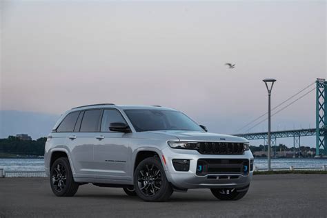 2023 Jeep Grand Cherokee 4xe Specs Price Mpg And Reviews