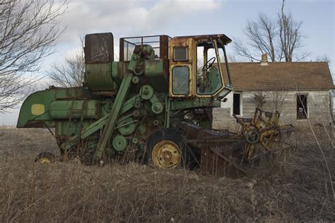 John Deere 55 Combine Some Of The Neighbors Old Machinery Flickr