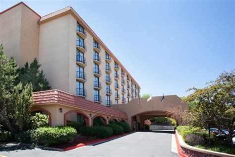 Hotel Embassy Suites By Hilton Denver Tech Center North Denver Trivago Com