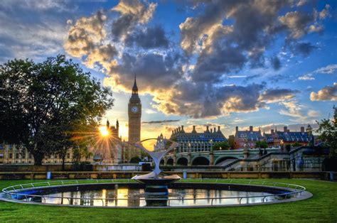 Sunset Over Westminster Wallsauce Us Houses Of Parliament London