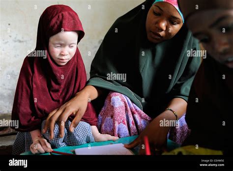 Niqab School Stockfotos Und Bilder Kaufen Alamy