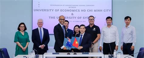 The Signing Ceremony Of Cooperation Between College Of Business Ueh