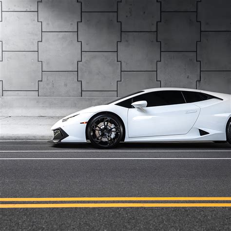 2048x2048 White Lamborghini Huracan4k Ipad Air Hd 4k Wallpapersimages